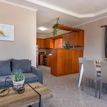 Blossom ヴィラ ラガナス