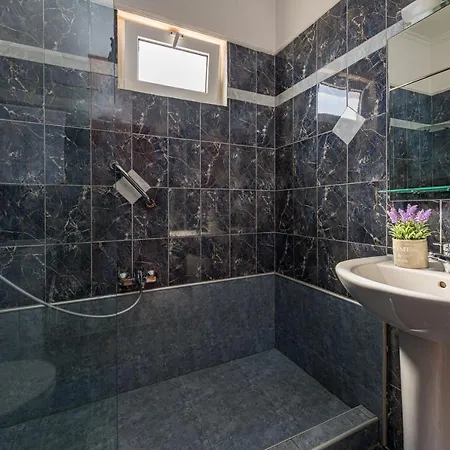 Blossom וילה לגאנאס