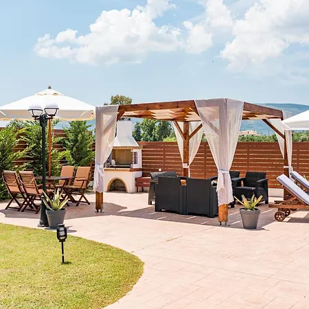 Blossom וילה לגאנאס