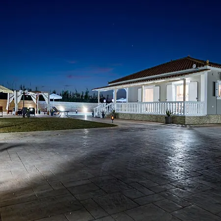 Blossom Villa Laganas